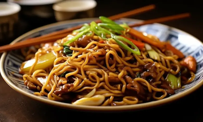 Yakisoba de Carne